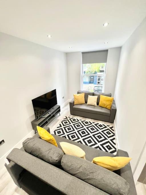 Wow Abbey Road Apartment - Sleeps Up To 8 London Exterior photo